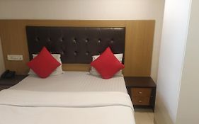 Hotel Palm Star Belapur